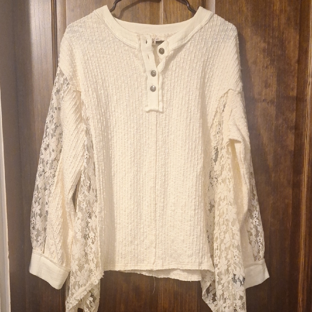 POL Cream Lace Sleeve Blouse